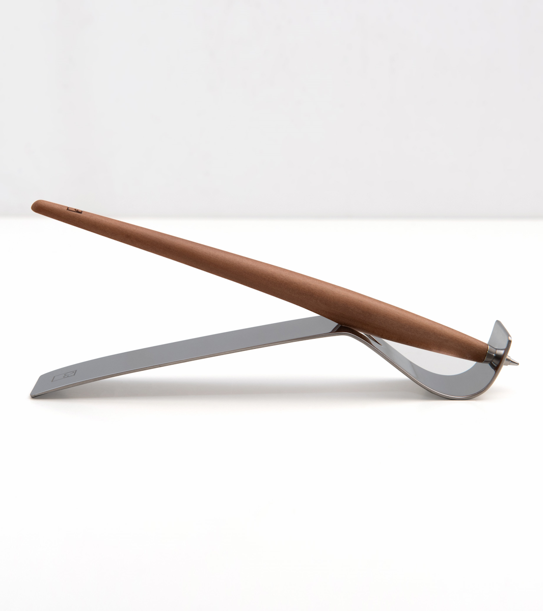 Pininfarina Piuma INK (pear wood)